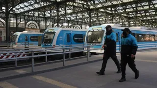 Tsunami de despidos: El Gobierno prepara unas 6 mil desvinculaciones en Trenes Argentinos